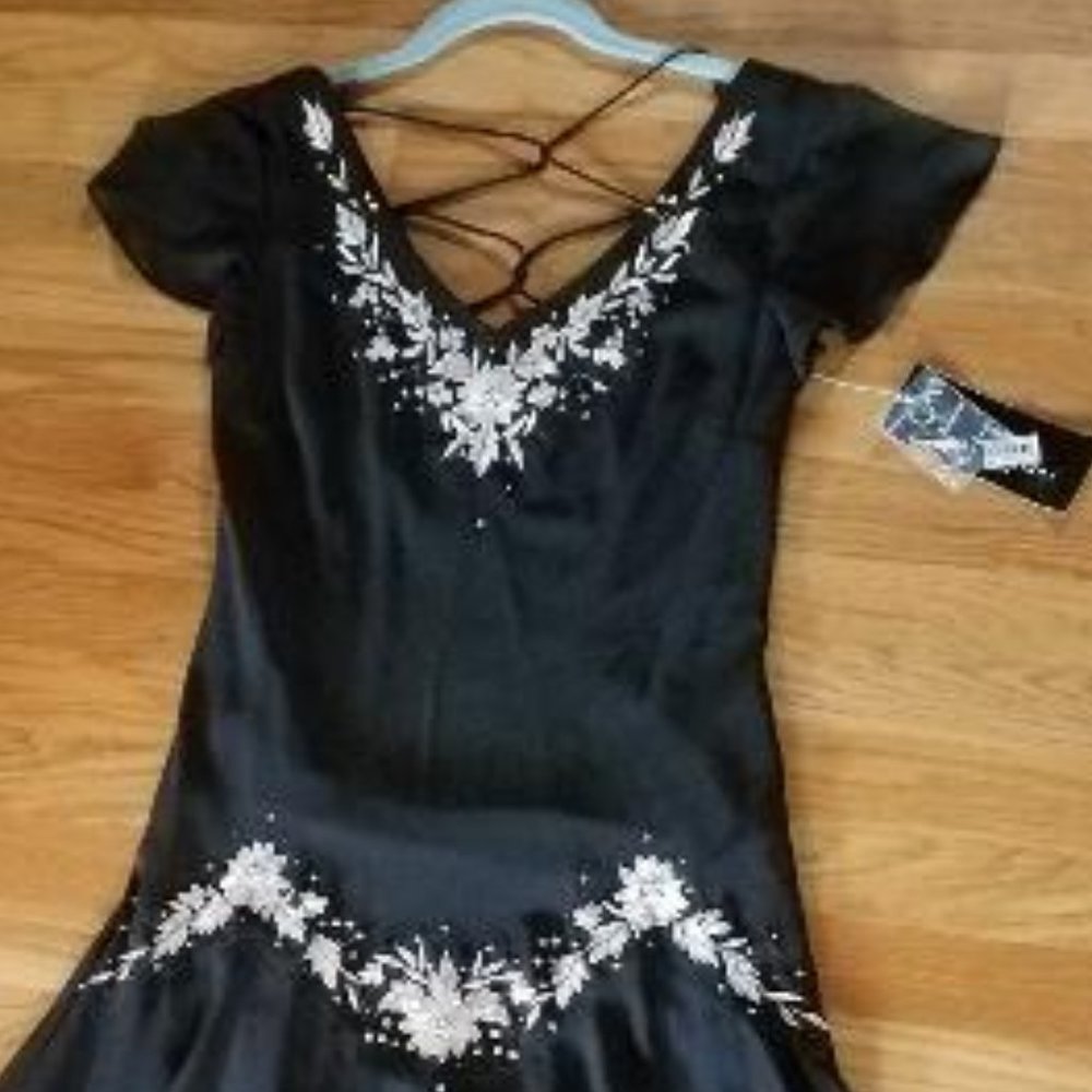 NWT beautiful black dress from Macy's size 6